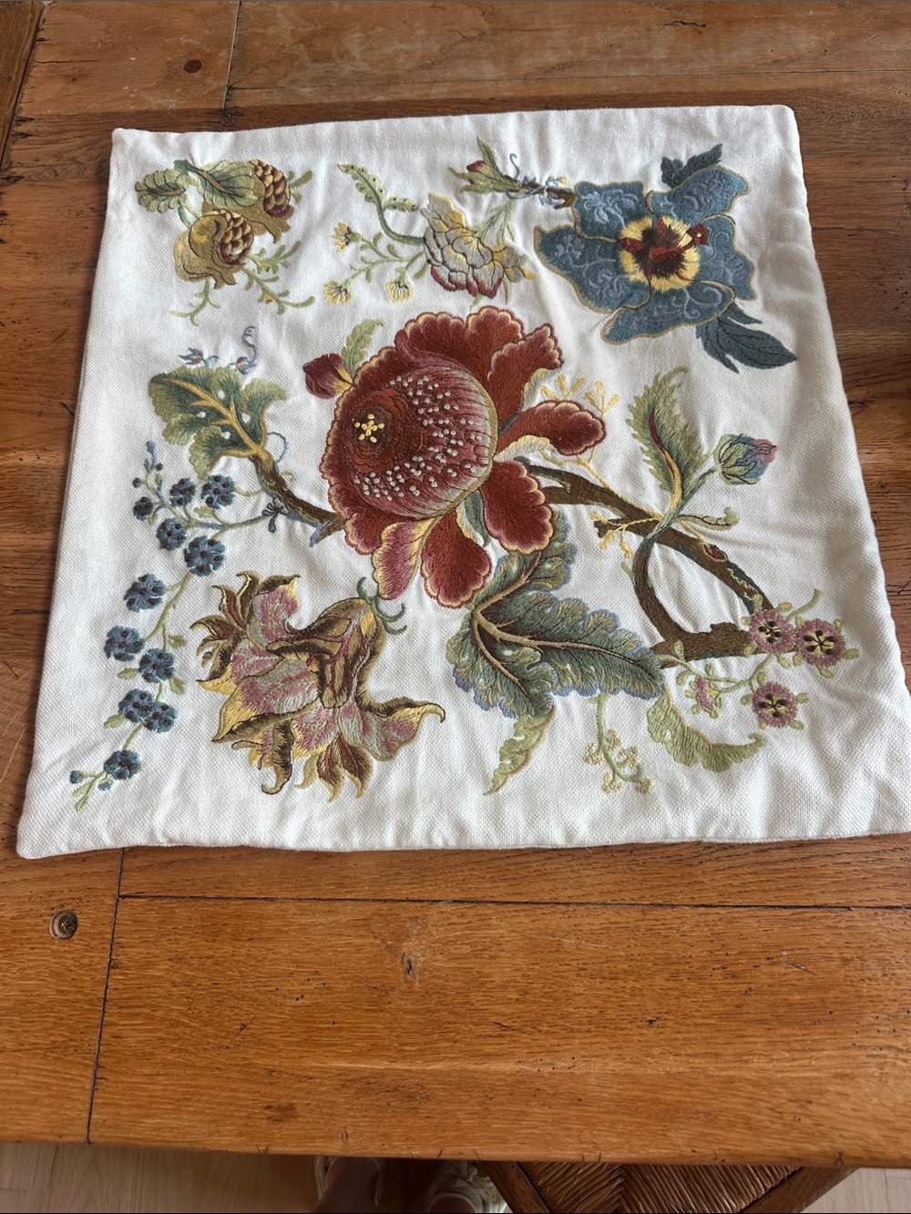 TWO Floral Embroidered Linen POTTERY BARN 20x20 like new pillow case vers - Picture 2 of 5